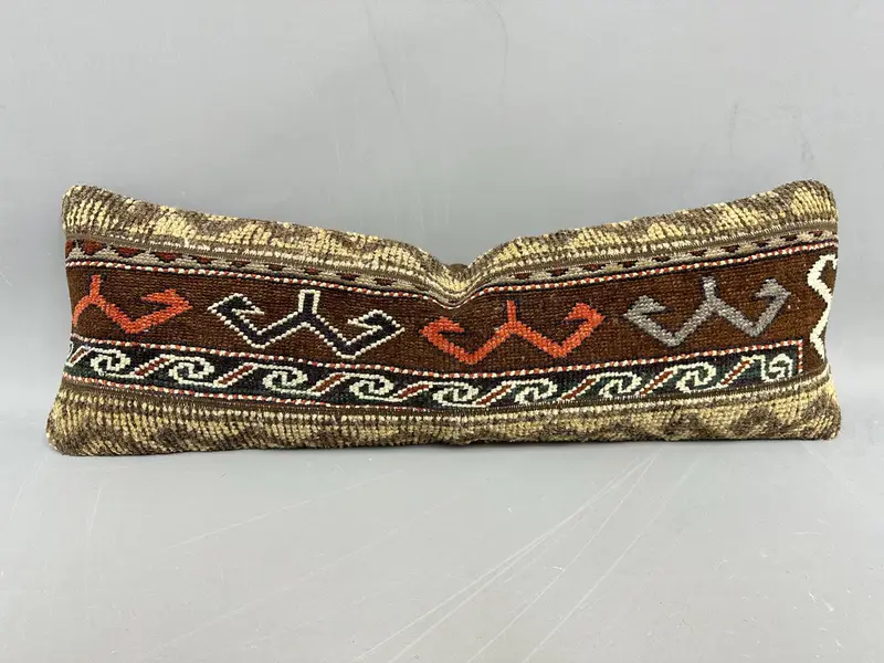 Almohada de lanzamiento de patchwork marrón y beige hecha a mano, almohada de lino 12x36