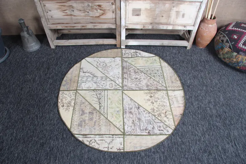 Alfombra turca vintage redonda de 3,7x4,4 pies, alfombra de lana patchwork verde - 1