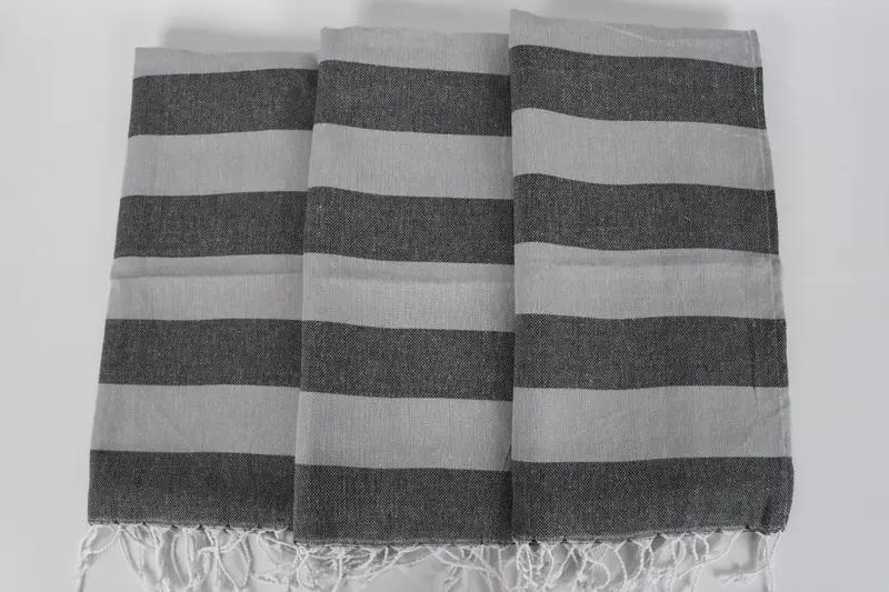 Monogramlı el havlu, onun için yıldönümü hediyesi, kişiselleştirilmiş hediye, bekarlığa veda parti süslemeleri, banyo havlu, 40x18 pamuklu çizgili havlu - 3