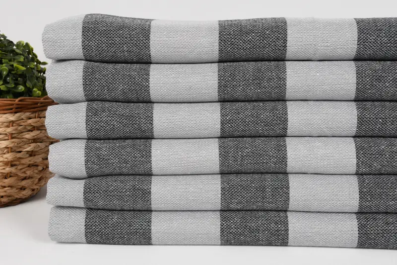 Monogramlı el havlu, onun için yıldönümü hediyesi, kişiselleştirilmiş hediye, bekarlığa veda parti süslemeleri, banyo havlu, 40x18 pamuklu çizgili havlu - 2