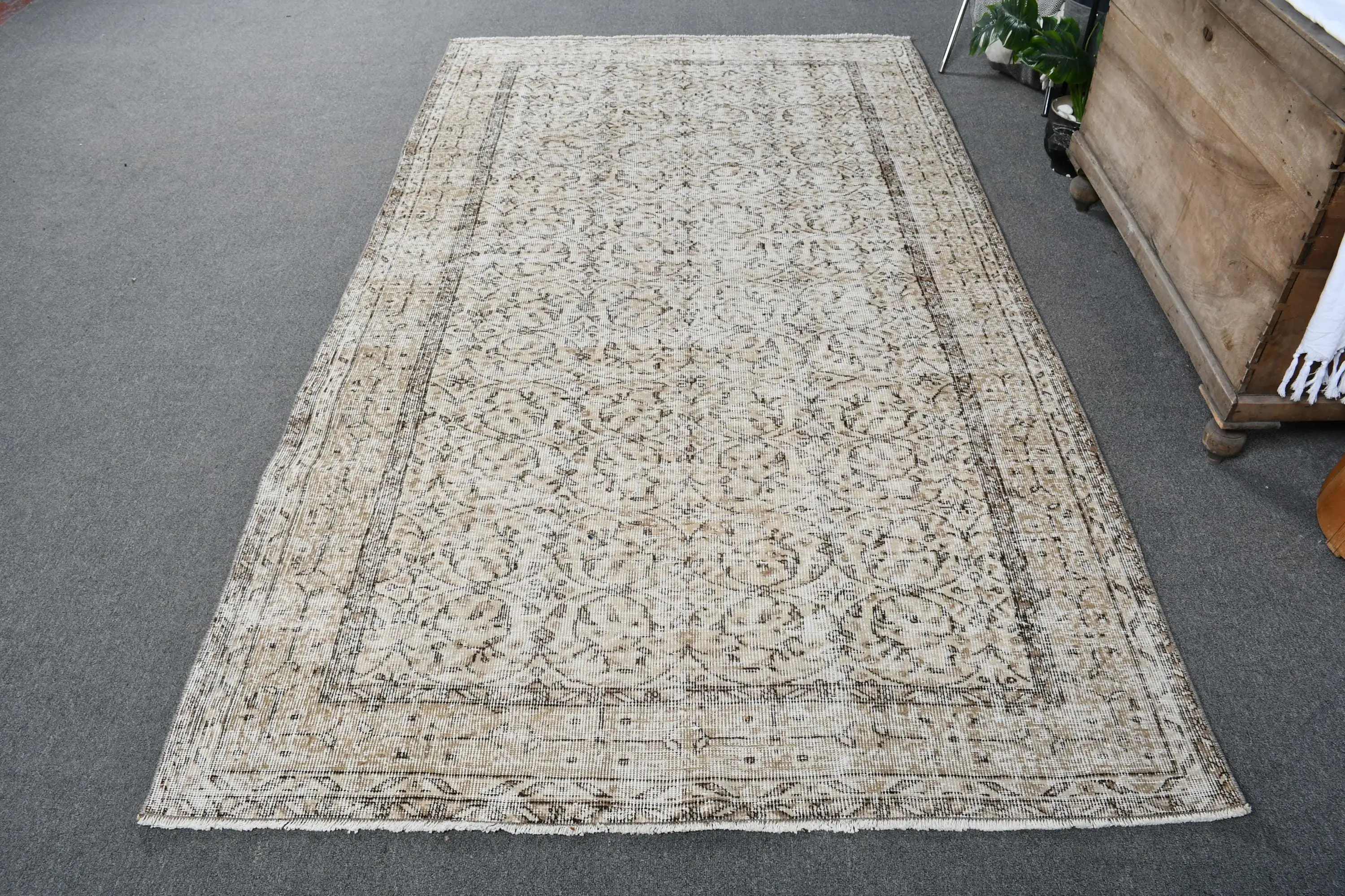 Zarif Bej ve Kahverengi Halı, 5x8 ft Çiçek ve Geometrik - 1