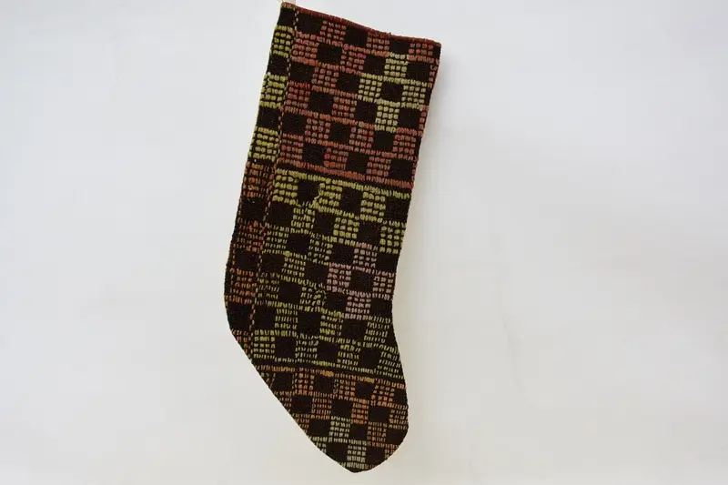 Kahverengi, Kırmızı Noel Süsleri Çorabı, 9 İnç Geniş Tatil Çorabı