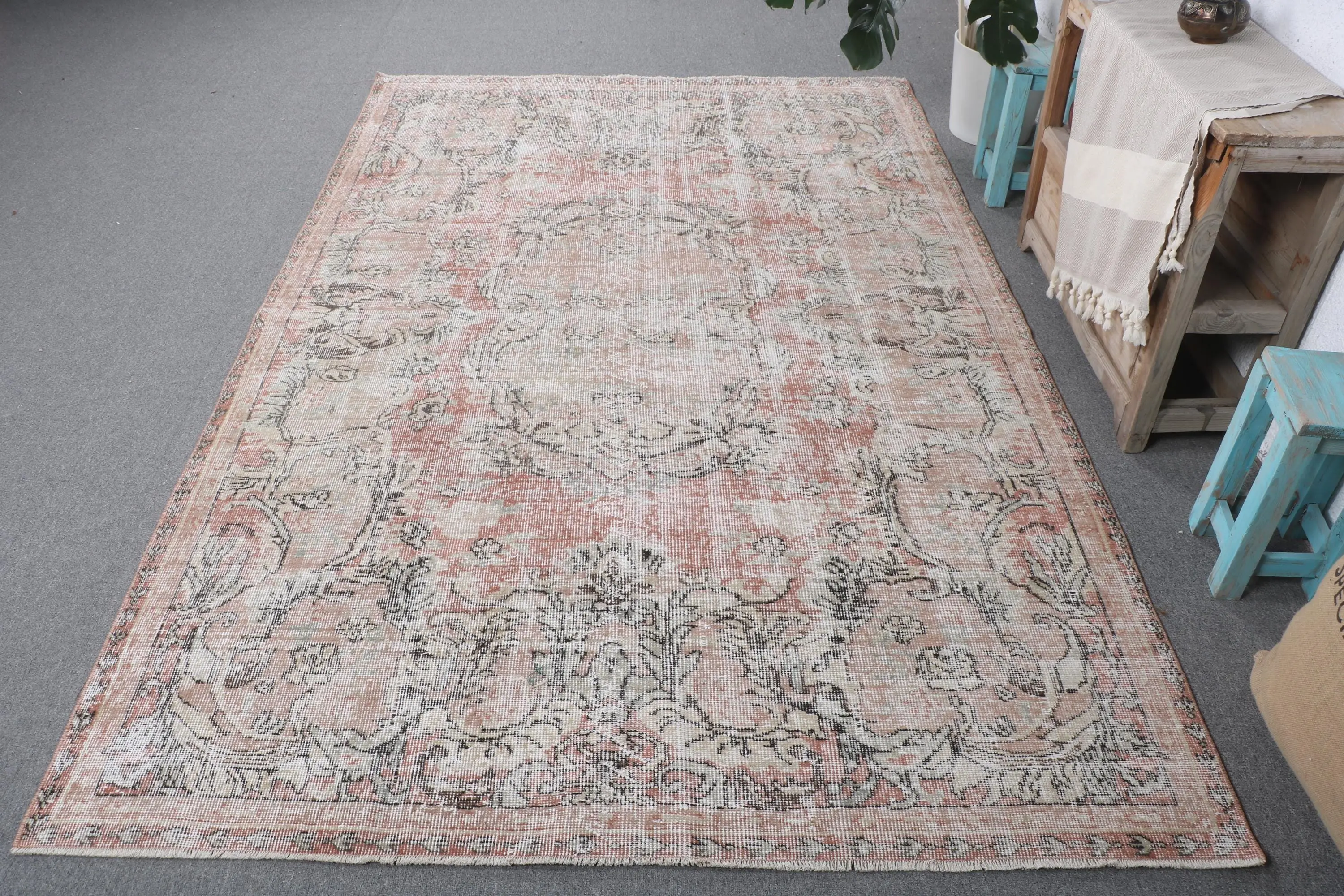 Turkish Rug, 5.4x8.4 ft Large Rug, Red White Wool Rug - 1