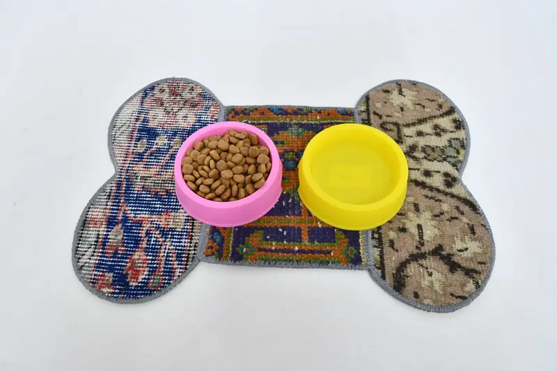 Bohemian Round Wool Placemat, Blue and Orange Traditional Design