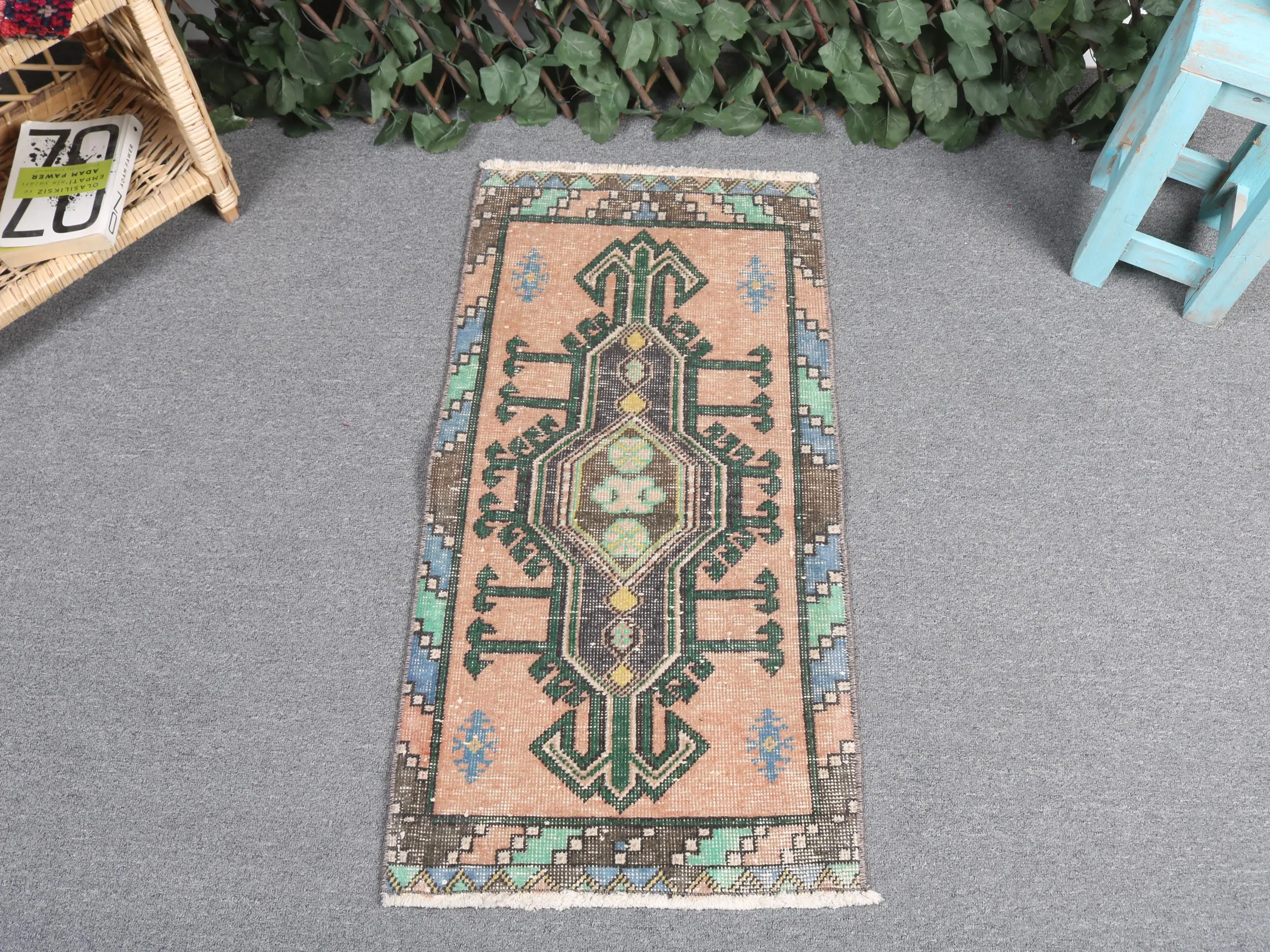 Vintage Rug, Small 1.5x2.9 ft Rug, Brown Floral Rug - 1