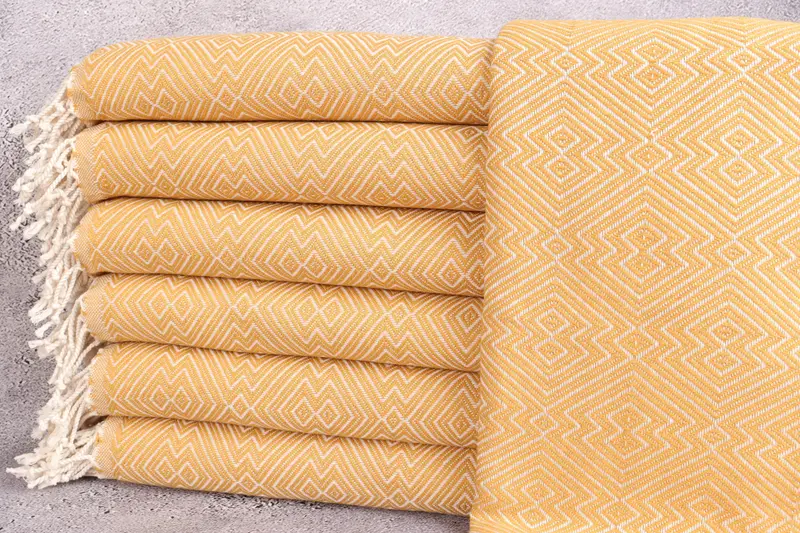 Lightweight Turkish towel, Best Wedding Gift, Turkish hand towel, Bachelorette Party Favors Beach, Wedding Gift, 76x40 Cotton Diamond Towel - 1