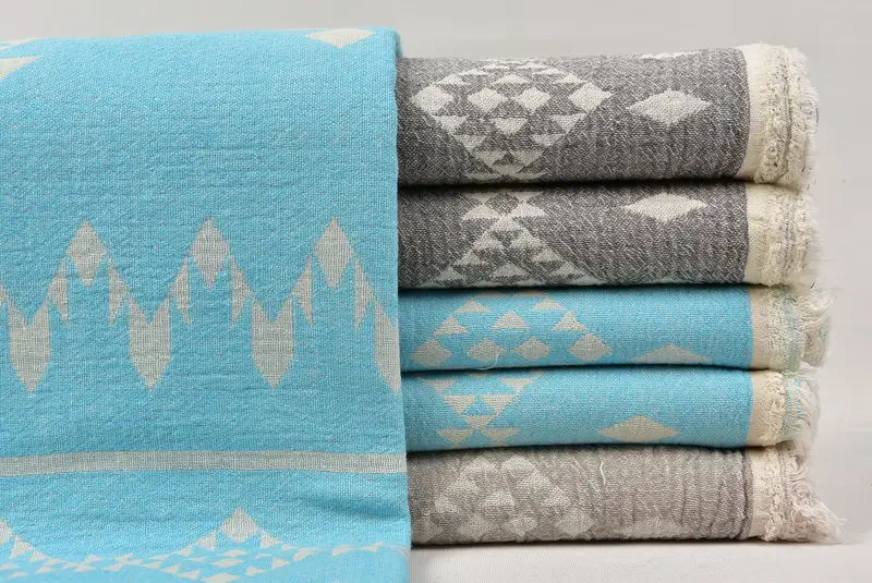 Home Decor Gifts, 70x40 Cotton Dolphin Patterned Towel, Quick-dry towel, Sand-free peshtemal towel for the beach, Turkish towel, Valentines Gift - 1