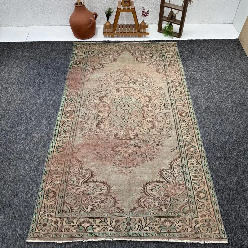 Turkish Area Rug, 5.6x9.6 ft Vintage Rug, Brown Geometric Wool Rug - 1