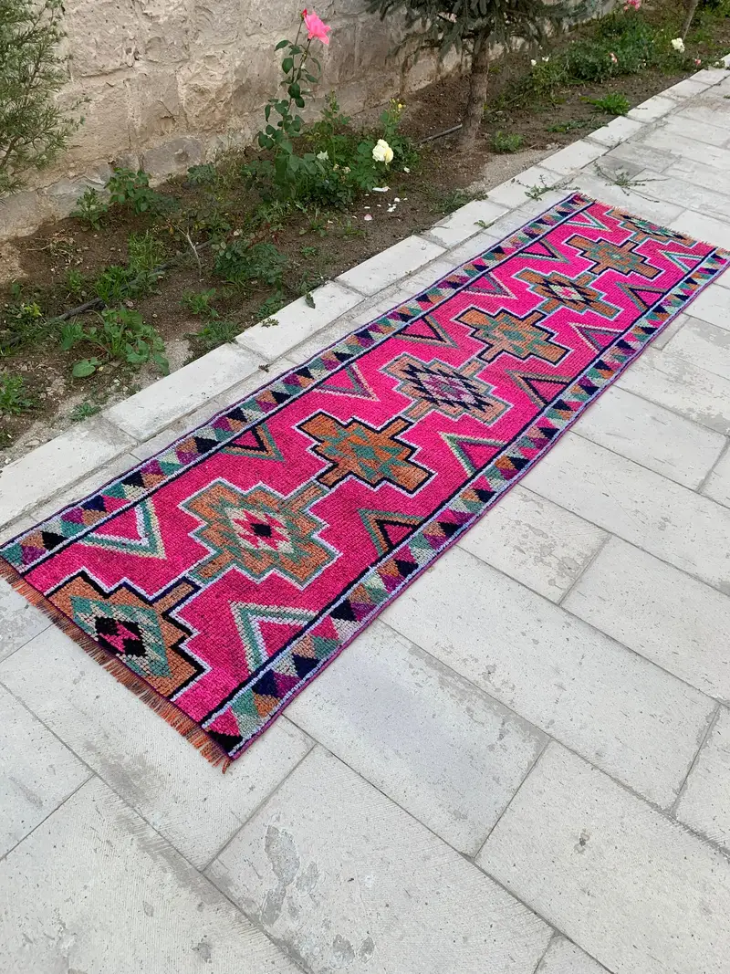 Türk Vintage Herki Halı 2.5x9.5 ft, Pembe Yolluk Katı Yün Halı - 1