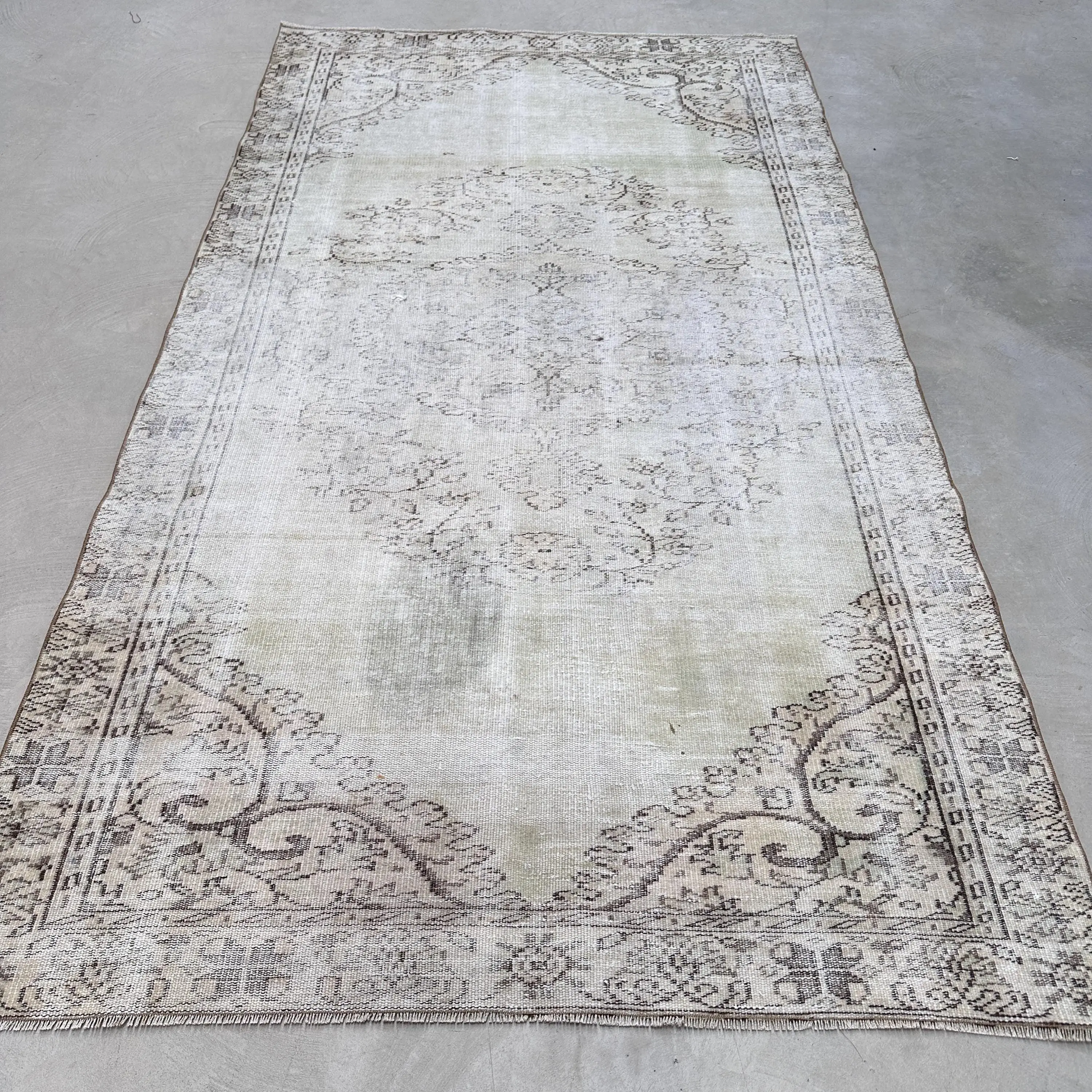 Vintage 5.3x9.7 ft Halı, Büyük Türk Halısı, Gri Kahverengi Soyut Yün Halı - 1
