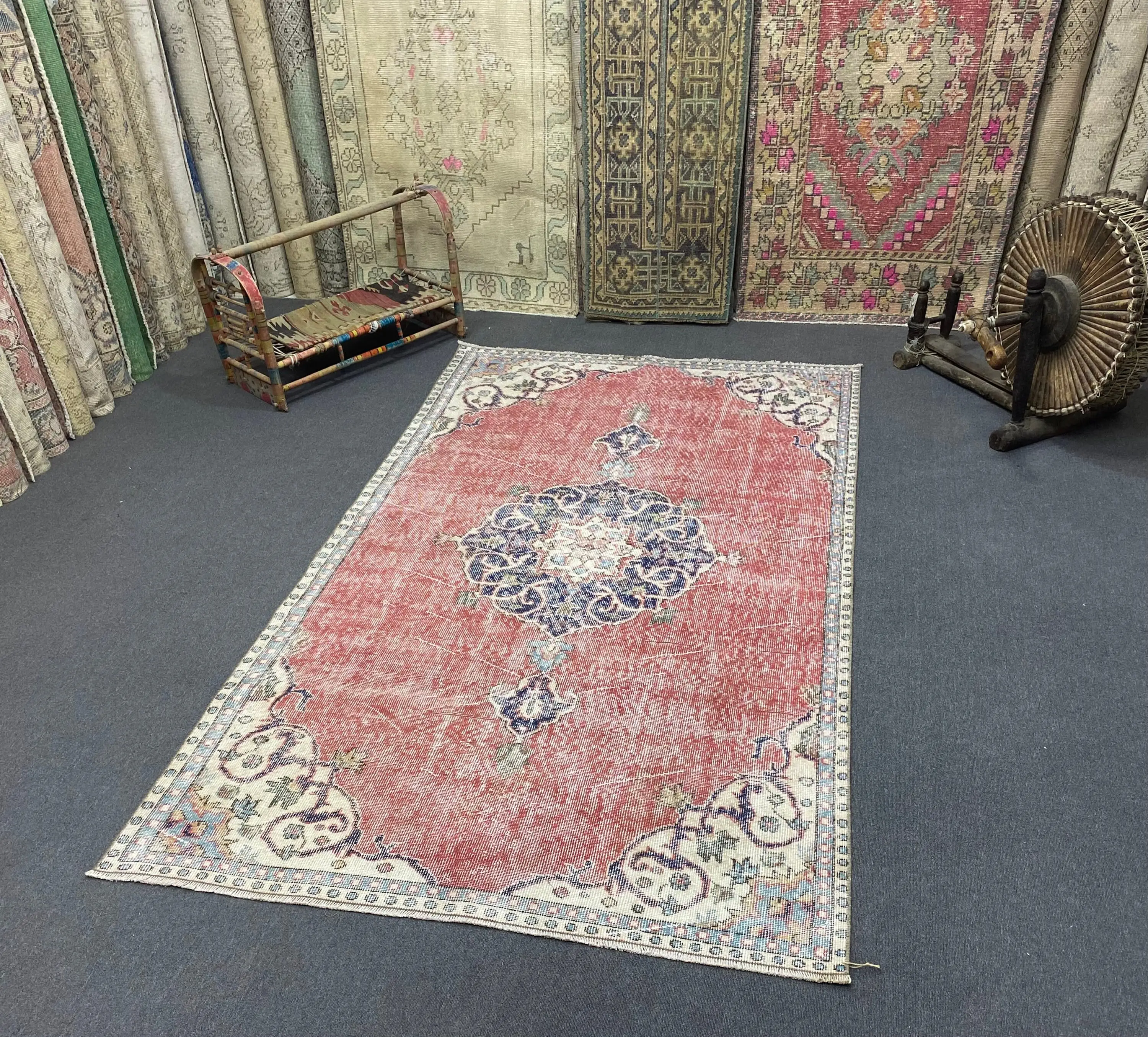 4.7x8.2 ft Rug, Turkish Vintage Rug, Red Floral Rug - 1
