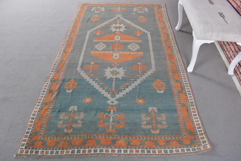 オレンジのアクセント付きブルーラグ、0.4x8.3フィートのシックな装飾