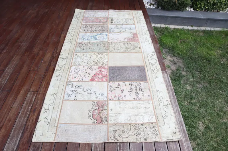 El Yapımı Bej ve Kahverengi Halı, 3,7x7,9 ft Soyut