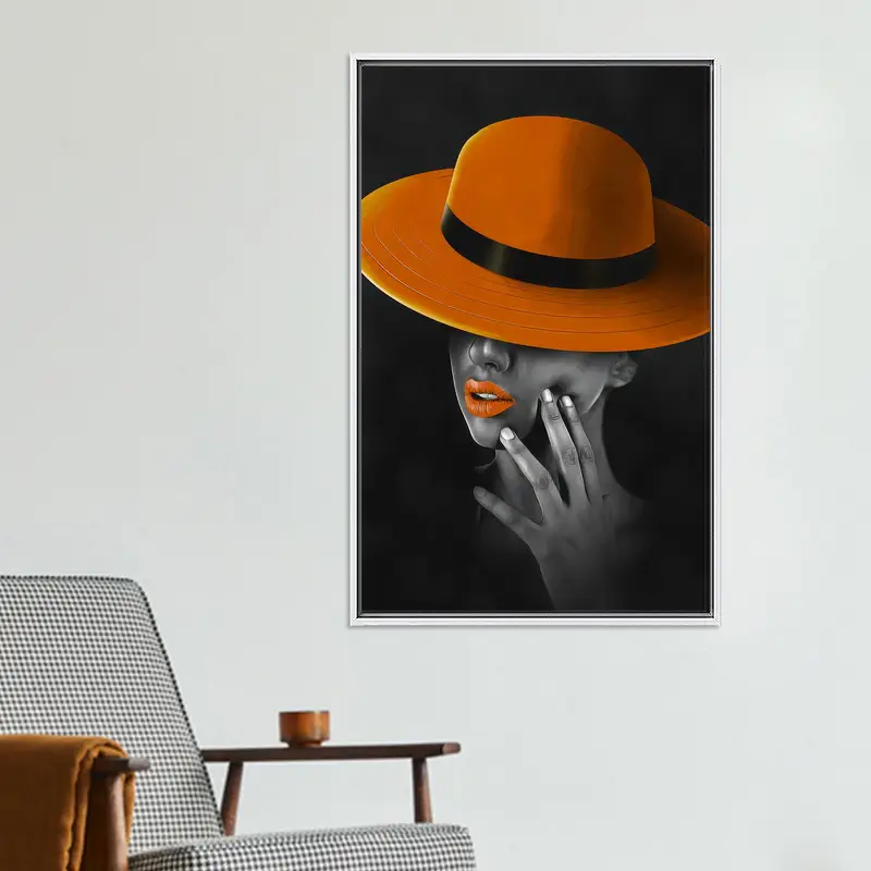 Moderne Luxus-Leinwand: Schwarze Frau mit Hut in leuchtendem Orange