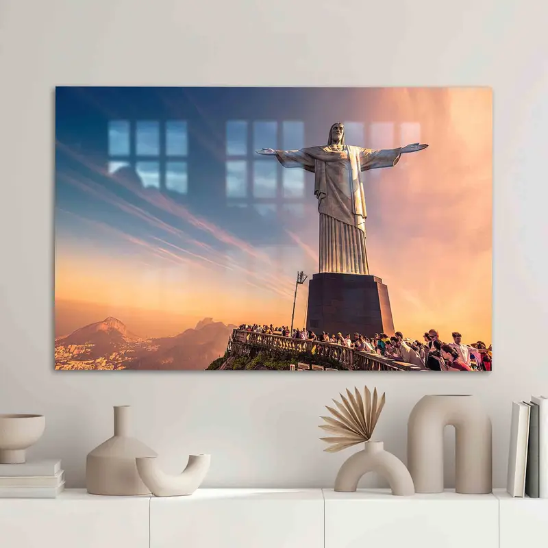 セイクリッド セレニティ: リオのキリストをイメージしたプリント ガラス