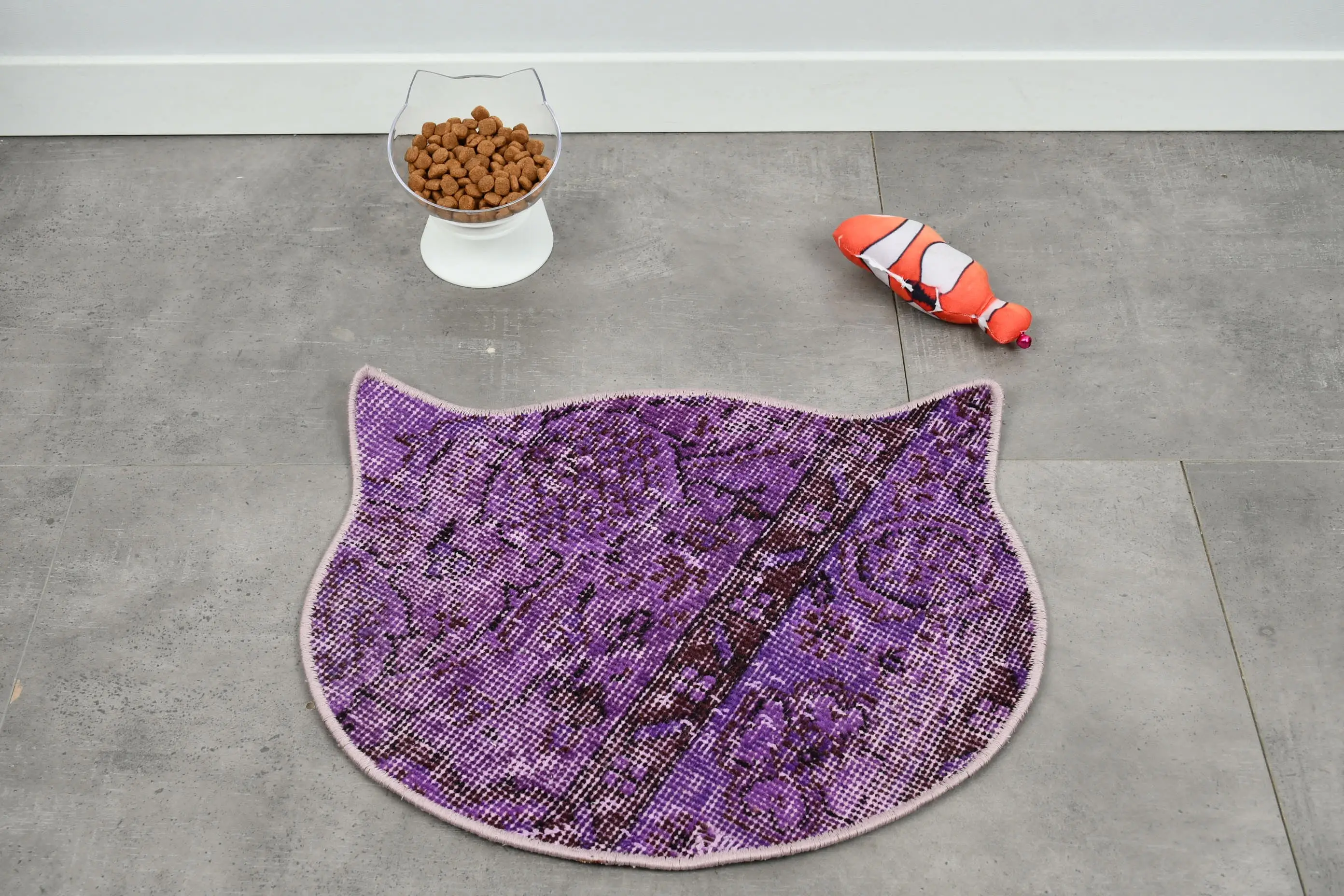Bohemian Round Wool Placemat, Traditional Purple Dining Mat - 1