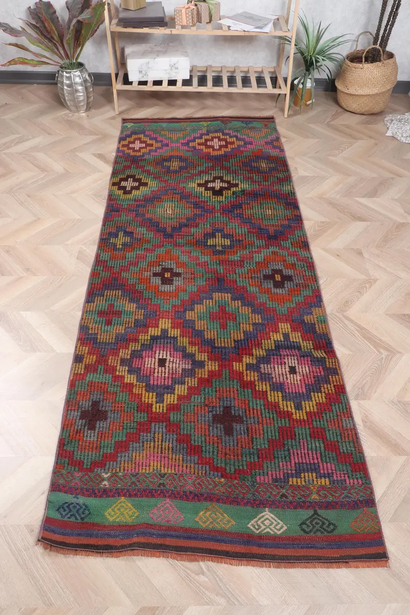 Kırmızı ve Yeşil Hayvan Baskılı Halı, 3x8 ft Zarif Dekor