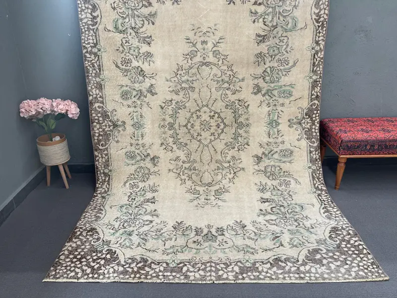 Vintage Turkish Large Rug 6x9.2 ft, Oushak Brown Wool Rug - 1