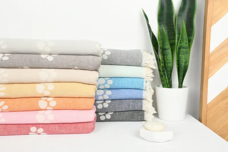 Wedding Gift For Bride, Guest Towel, Wedding Gifts Towel, Travel Towel, 70x36 Cotton Paw Design Towel, Monogram Turkish Towel, Bridesmaid Gift Towel - 2