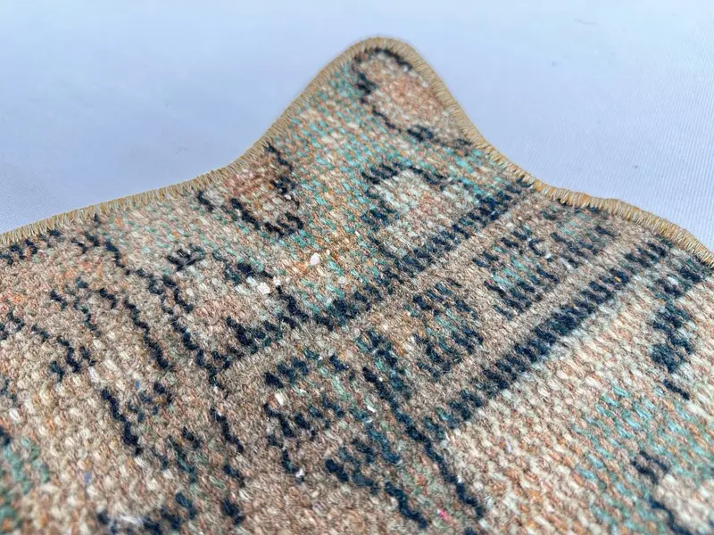 Charming Cat-Shaped Pet Pad, Colorful Vintage Kilim for Comfortable Cat Retreats - 4