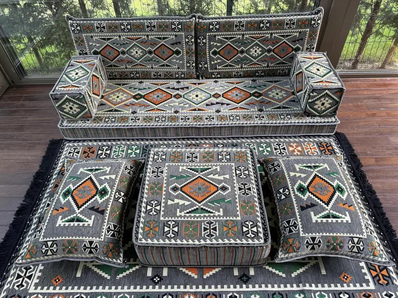 Gri kanepe, osmanlı zemin oturma, geleneksel zemin kanepe, u şeklindeki zemin yastığı, kesit zemin oturma, Kilim desen yastığı, ev dekorasyonu, - 8