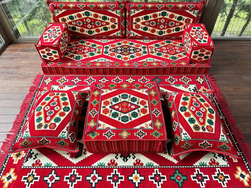 U şeklindeki zemin yastığı, kesit zemin oturma, Osmanlı zemin oturma, geleneksel zemin kanepesi, Kilim desen yastığı, ev dekorasyonu, - 2