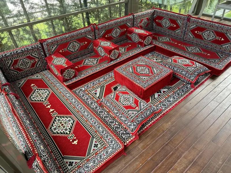 Kesit zemin oturma, Majlis oturma, oturma odası zemin kanepe, Osmanlı zemin oturma, geleneksel zemin kanepe, u şeklinde zemin yastığı - 1