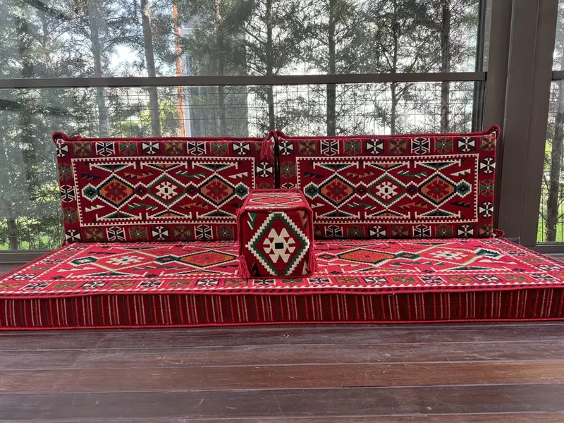 Osmanlı zemin oturma, geleneksel zemin kanepe, u şeklinde zemin yastığı, kesit zemin oturma, etnik ev dekor oturma, geleneksel kanepe, - 8
