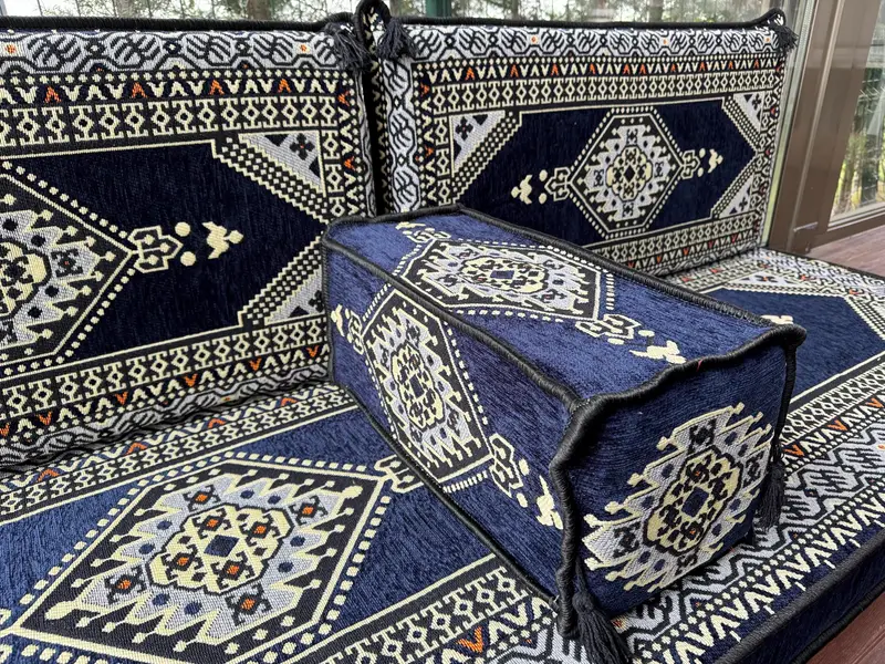 Osmanlı zemin oturma, geleneksel zemin kanepesi, u şeklinde zemin yastığı, kesit zemin oturma, Kilim desen yastığı, ev dekorasyonu, - 9