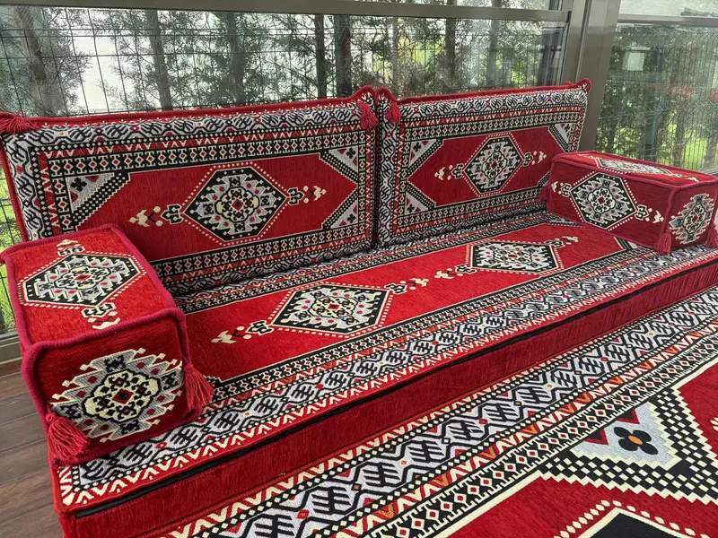 Kesit zemin oturma, Majlis oturma, oturma odası zemin kanepe, Osmanlı zemin oturma, geleneksel zemin kanepe, u şeklinde zemin yastığı - 6