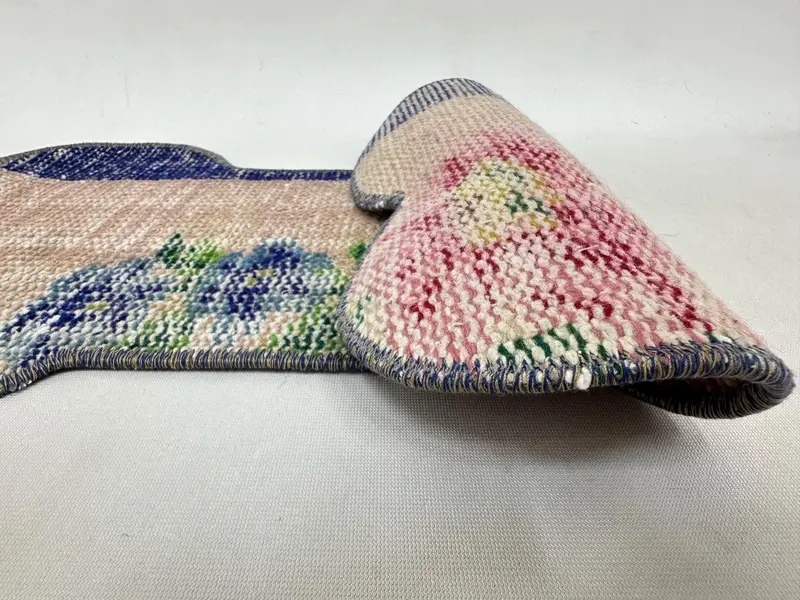 Comfortable Bone-Shaped Pet Pad, Durable Handmade Kilim for Cozy Retreats, Perfect for Dogs and Cats of All Sizes - 5