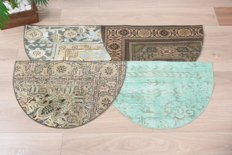 Yarım dairesel Kilim paspas, el yapımı vintage halı, çevre dostu giriş yolu mat, Türk banyo halı, boho tarzı küçük alan aksanı, eşsiz dekor - 1