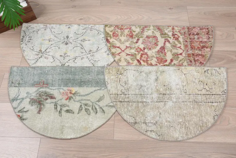 Vintage el yapımı Kilim paspas, yarım daire biçimli yarım yuvarlak halı, çevre dostu giriş yolu, boho banyo halı, Türk küçük uzay zemin aksanı - 1