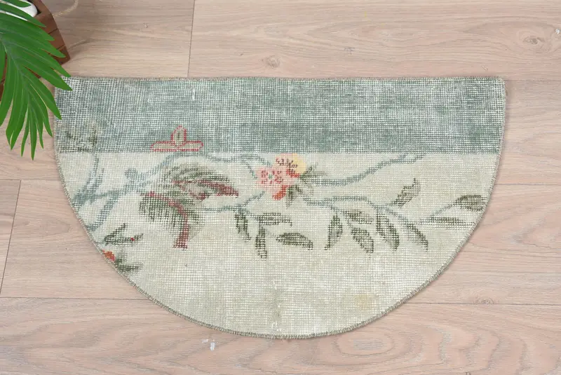 Vintage el yapımı Kilim paspas, yarım daire biçimli yarım yuvarlak halı, çevre dostu giriş yolu, boho banyo halı, Türk küçük uzay zemin aksanı - 9