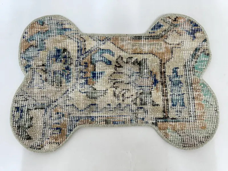 Stylish Bone-Shaped Pet Bed, Unique Kilim Fabric for Modern Pet Owners - 1