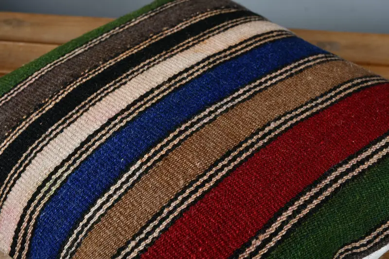 Turkish Pillow, Wool Kilim Pillow Pillow Sham, Cushion Case, Oriental Pillow, Home Decor Pillow, Boho Pillow Sham Cover, 14x14 Red Pillow - 3