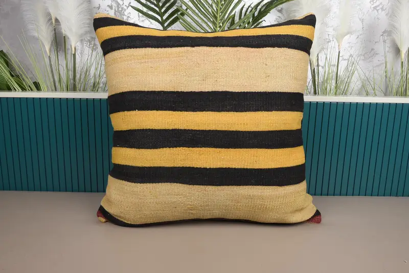 Braun & Schwarz gestreiftes Kissen, handgemachtes Leinenkissen