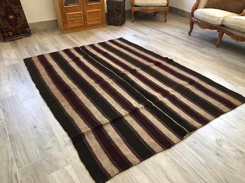 Vintage Area Rug 5.1x7 ft, Black Red Rug Cotton - 1