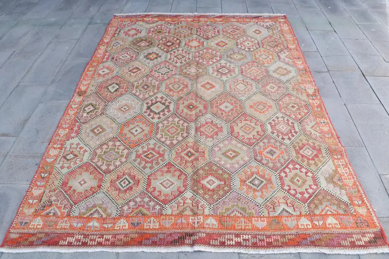 Canlı Turuncu Halı, 6,6x9,2 ft Yeşil Bordürlü Tasarım