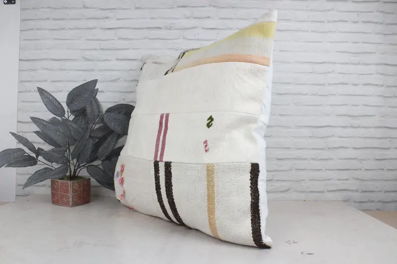 Turkish Corner Cushion, 32x32 White Cushion Cover, Handmade Kilim Cushion, Pillow for Sofa, Pillow Sham, Vintage Kilim Pillow, Knitted Cushion Cover - 4