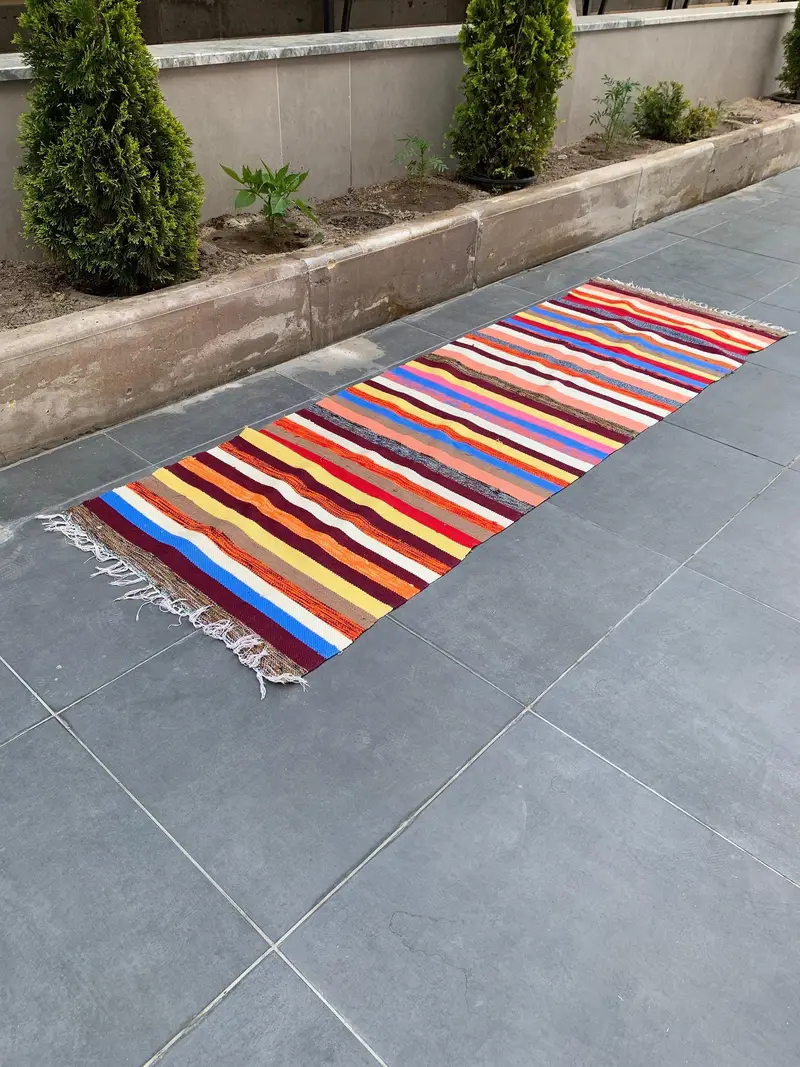 2.6x8 ft Türk Halısı, Vintage Yolluk Halısı, Kırmızı Mavi Çiçekli Halı - 1