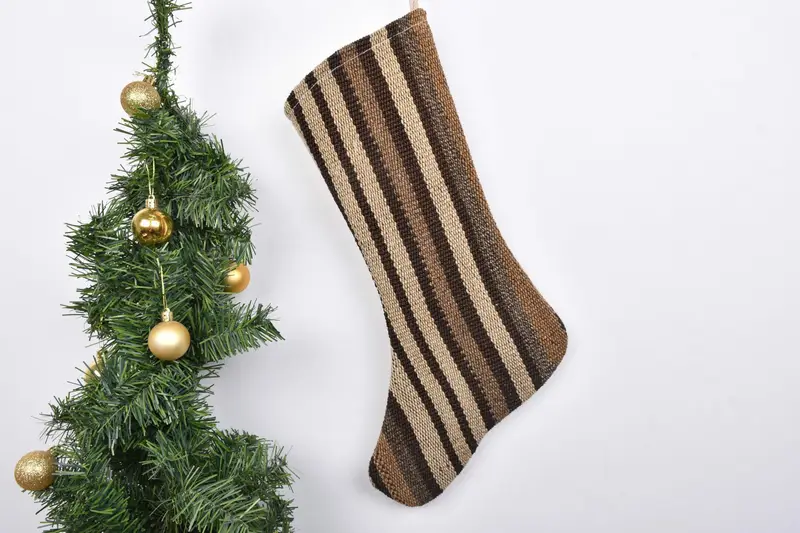 Patrón de adornos navideños, calcetín navideño navideño de 7 pulgadas de ancho