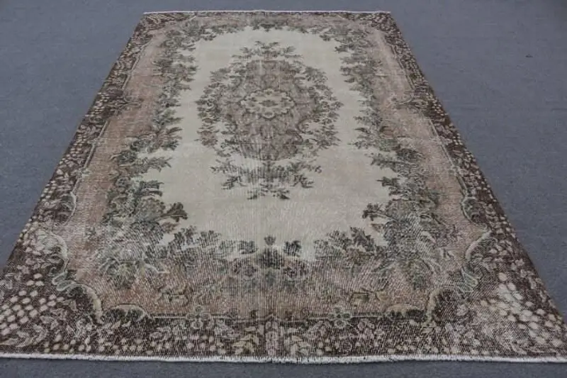 Lebendiger 9,3 x 10 Fuß großer Teppich mit Blumen- und Paisley-Design