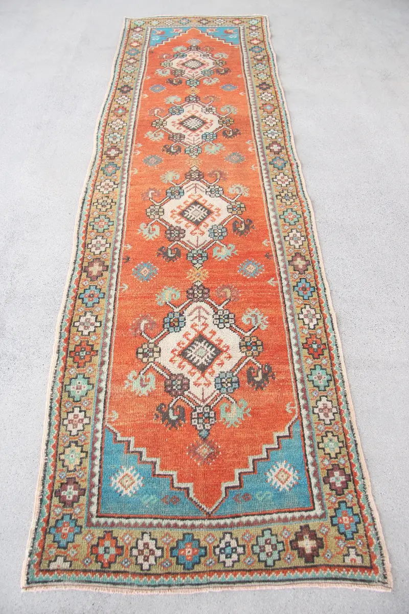 2,9x9,8 ft Kırmızı İkat Halı, Zarif Yeşil Vurgular