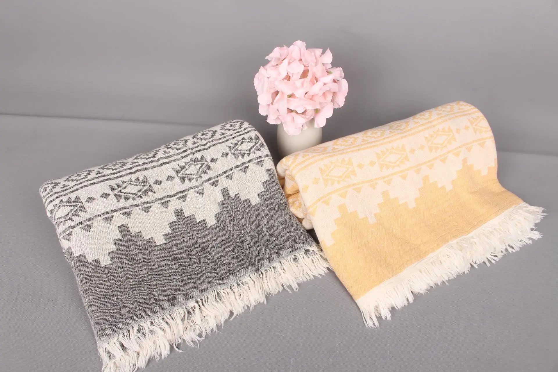 Housewarming Gift Kilim Throw Cotton Throw Bedspread 56x85 Inches - 1