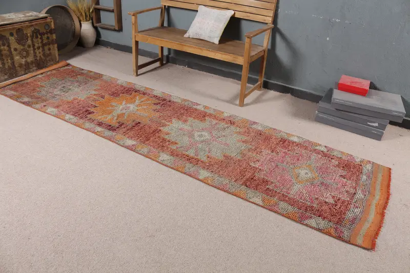 Vintage Runner Halı, 2.9x11.1 ft Türk Halısı, Kırmızı Katı Yün Halı - 1