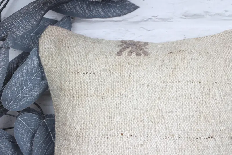 Boho Chic Pillow Cover, 12x12 Beige Pillow Cover, Vintage Pillow, Kilim Cushion Sham, Vintage Kilim Pillow, Boho Pillow, Cushion - 2