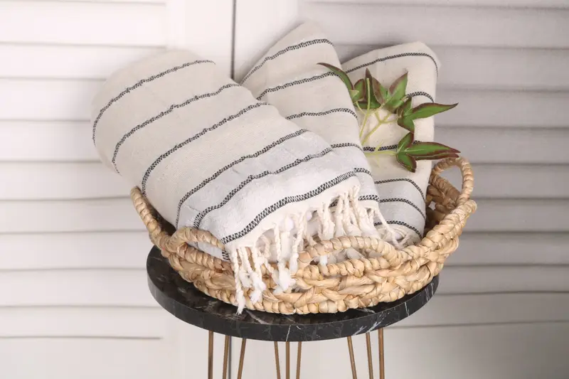 Monogram havlu, banyo havlu, 40x20 keten çizgili havlu, düğün iyiliği, gelin duş hediyesi, yaz havlu, nedime hediyeleri, iş arkadaşı için hediye - 5