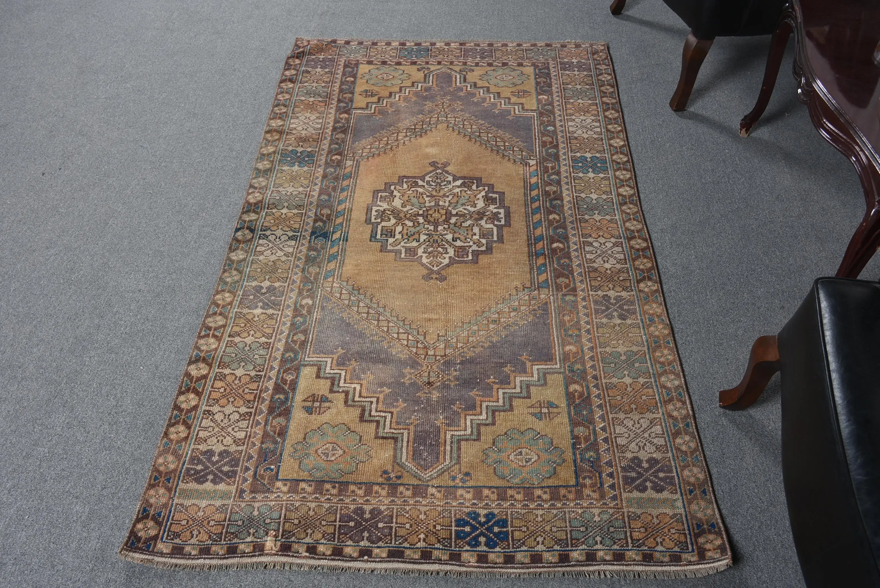 3.7x6.3 ft Halı, Türk Vintage Halısı, Kahverengi Mavi Çiçekli Halı - 1