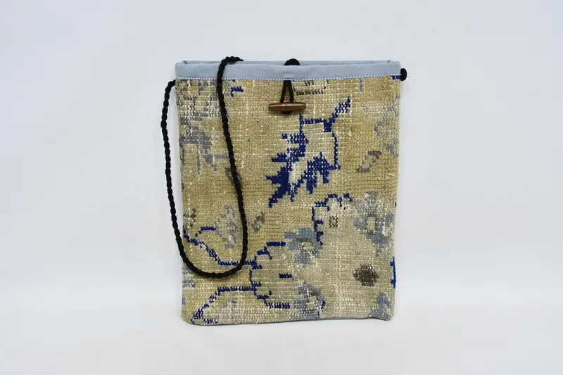 Correa ajustable, bolso Kilim de lana con motivo vintage y cierre de botón